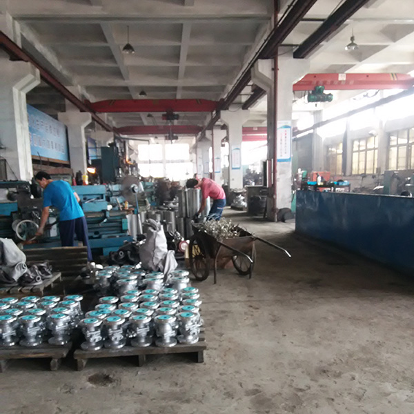 日标法蘭球閥廠房設備車工